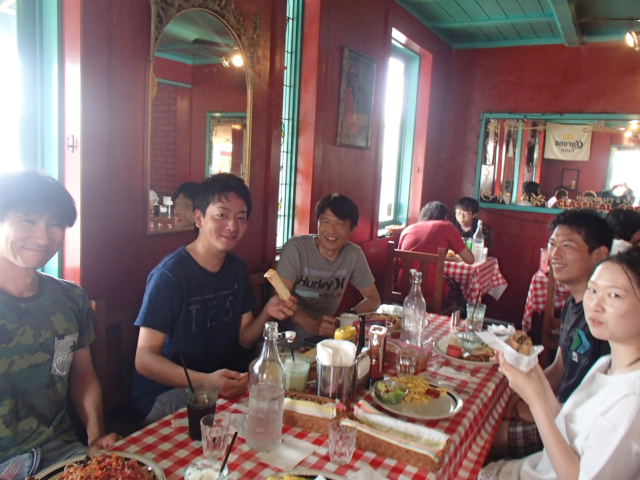 OLYMPUS DIGITAL CAMERA